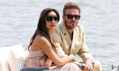 How Victoria Beckham kept her romance with David Beckham a secret back in the day - us.hola.com - Britain - Manchester