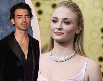 Sophie Turner & Joe Jonas Keeping Things Cordial In Front Of The Kids -- Based On The Latest Pics! - perezhilton.com - New York - Florida - city Uptown