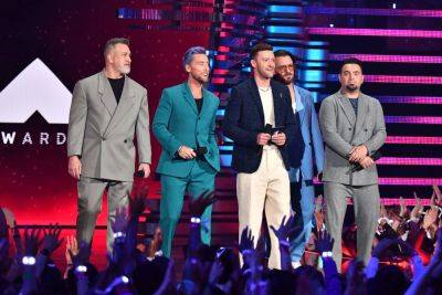 Lance Bass Says There Were Many ‘Tears’ When NSYNC Reunited - etcanada.com - Las Vegas