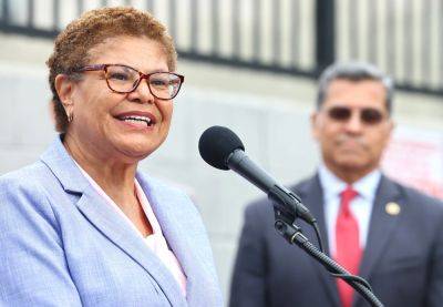 Mayor Karen Bass Reacts To WGA Deal: “I’m Hopeful Same Can Happen With Screen Actors Guild” - deadline.com - Los Angeles - county Hall