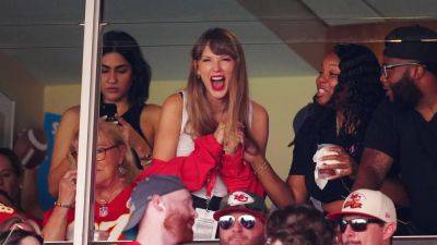 Are Taylor Swift and Travis Kelce Really Dating? Does It Even Matter? - www.glamour.com - USA - county Swift