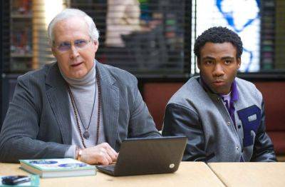 Chevy Chase Says ‘Community’ Wasn’t “That Funny Enough For” Him & He Was “Constrained” - theplaylist.net