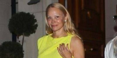 Pamela Anderson Embraces Her Natural Glow During Makeup-Free Outing in Paris - www.justjared.com - France - county Anderson