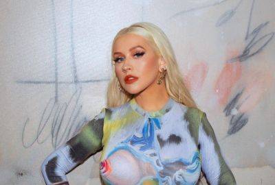 Christina Aguilera Is Bringing ‘Burlesque’ To The Stage - www.metroweekly.com