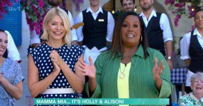 Holly Willoughby returns to This Morning with mixed reviews from fans - www.dailyrecord.co.uk