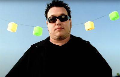 Smash Mouth Singer Steve Harwell Dead At 56 One Day After Hospice Care Reveal - perezhilton.com - state Idaho - Boise, state Idaho