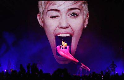 Miley Cyrus ‘Didn’t Make A Dime’ From Controversial ‘Bangerz’ Tour - etcanada.com - Britain - county Love