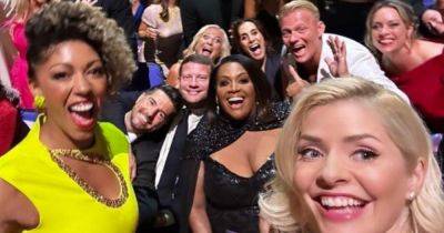 Rochelle Humes laughs 'don't mind me' after fans spot move as Dermot O'Leary speaks out after This Morning's NTAs loss - www.manchestereveningnews.co.uk - county Craig - city Hammond