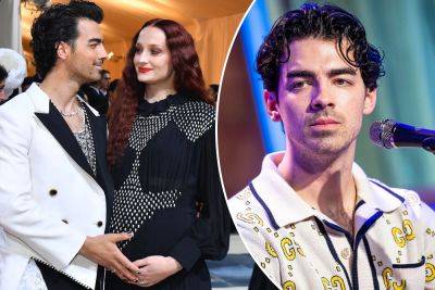 Joe Jonas faces fan backlash over Sophie Turner ‘smear campaign’ amid divorce - nypost.com - Britain - USA