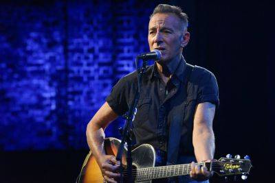 Bruce Springsteen ‘Heartbroken’ After Having To Postpone Rest Of September Shows Due To Health Issue - etcanada.com