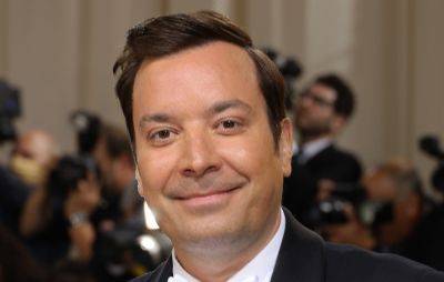 Jimmy Fallon apologises to ‘Tonight Show’ staff after toxic workplace report - www.nme.com