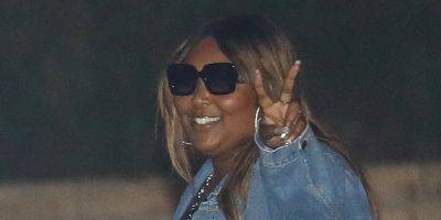 Lizzo Radiates Peace & Good Vibes While Out for Dinner With Friends Amid Dancer Lawsuit - www.justjared.com - Beverly Hills