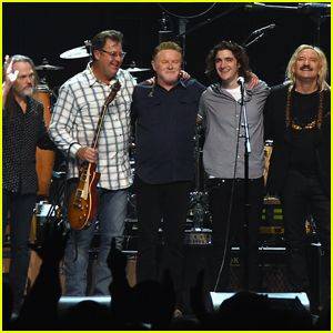 The Eagles' 'The Long Goodbye' Setlist Revealed After Opening Night, Including Several Jimmy Buffett Covers! - www.justjared.com - New York - California