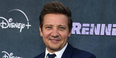 Jeremy Renner Returns to Set 1 Year After Horrible Snow Plow Accident, Reveals How He's Feeling - www.justjared.com - city Kingstown