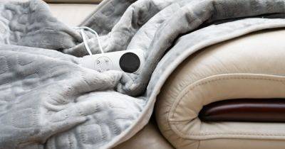 How much an electric blanket costs to use compared to a portable heater as amid cold snap - www.dailyrecord.co.uk - Scotland