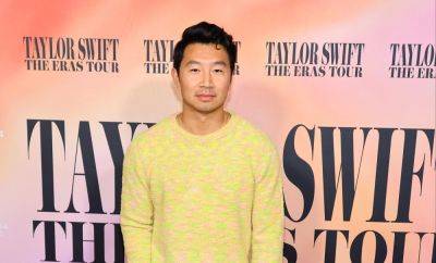 Simu Liu Promises No Taylor Swift Jokes While Hosting People’s Choice Awards - deadline.com - county Swift - Seattle - Kansas City