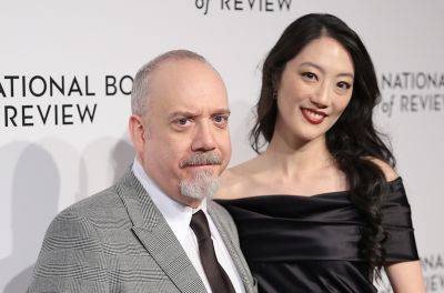 Paul Giamatti & Girlfriend Clara Wong Make Another Red Carpet Appearance After Fans Discover She Played His 'Billions' Dominatrix - www.justjared.com - New York