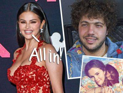 Selena Gomez & Benny Blanco's Families Think Their 'Amazing' Romance Could Be Very 'Long-Lasting'! - perezhilton.com