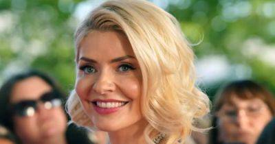 Holly Willoughby prepares to return to Dancing On Ice after TV break - www.dailyrecord.co.uk