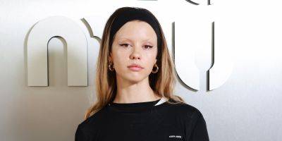 Mia Goth Sued By Extra Who Accuses Her of Kicking Him in the Head On Set - www.justjared.com