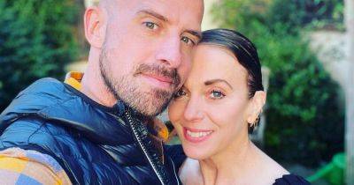 Amanda Abbington's fiancé Jonathan Goodwin's heartbreaking offer after he was left paralysed - www.ok.co.uk