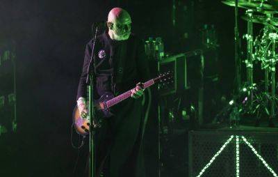 The Smashing Pumpkins say they received 10,000 applications for open guitarist position - www.nme.com