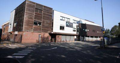 School previously hit by RAAC crisis forced to close after being left without heating or hot water - www.manchestereveningnews.co.uk - Manchester