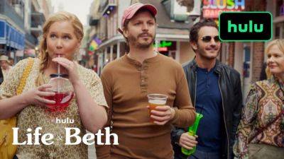 ‘Life & Beth’ Season 2 Trailer: Hulu Series With Amy Schumer & Michael Cera Returns On February 16 - theplaylist.net