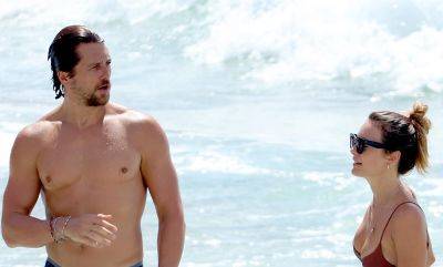 'Animal Kingdom' Actor Ben Robson Goes Shirtless for Beach Day with Girlfriend & Former Co-Star Leila George - www.justjared.com - Australia