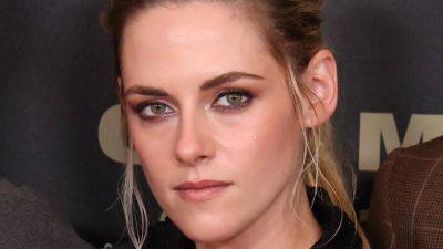 Kristen Stewart’s Messy Micro-Fringe Gets an A+ From Us - www.glamour.com