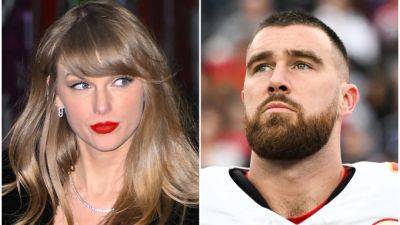 Taylor Swift Attends Travis Kelce's Playoff Game In Her Coziest Outfit Yet: See Pics - www.glamour.com - New York - Argentina - Kansas City - county Erie
