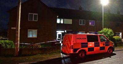 'Armed police' descend onto suburb after gun fired inside flat - www.dailyrecord.co.uk - Scotland - Beyond