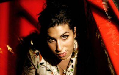 Watch Amy Winehouse sing ‘In My Bed’ in previously unseen video from 2004 - www.nme.com - London