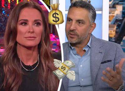 Kyle Richards Explains How She & Mauricio Will Split Assets If/When They Split -- And SLAMS RHOBH Co-Star Gossip! - perezhilton.com - county Person