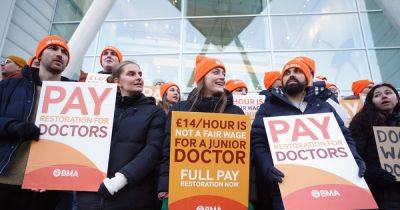 Everything you need to know ahead of 'unprecedented' junior doctor strike begins today - www.manchestereveningnews.co.uk - Britain