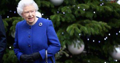 Heartbreaking reason Queen refused to take Christmas decorations down before February - www.ok.co.uk - California - city Sandringham