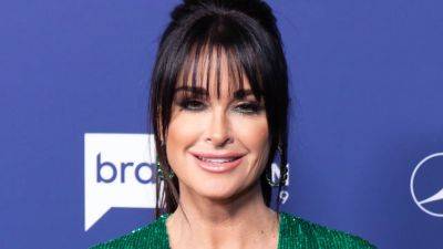 Kyle Richards Says She Would Date a Woman Amid Rumors of Morgan Wade Romance - www.glamour.com