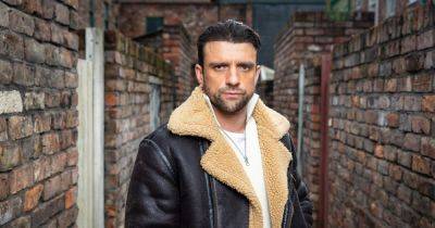 Real life of Coronation Street's Damon Hay actor Ciaran Griffiths - age, co-star link, forgotten soap role and exotic home - www.manchestereveningnews.co.uk