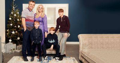 Coronation Street star Simon Gregson’s 13-year marriage, cosy home and net worth - www.ok.co.uk - Manchester