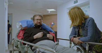 Kate Garraway and kids spent heartbreaking last Christmas at Derek Draper's hospital bed - www.ok.co.uk - Britain