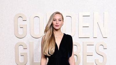 Jennifer Lawrence Goes Minimalist in Dior at the 2024 Golden Globes - www.glamour.com - USA