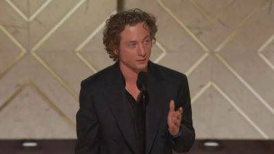 Jeremy Allen White Wins Golden Globe Award for Best Actor in a TV Comedy or Musical - variety.com - Italy - Chicago