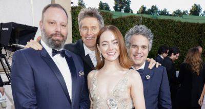 Poor Things' Emma Stone, Mark Ruffalo & Willem Dafoe Pose for Cute Photo With Director Yorgos Lanthimos at Golden Globes 2024 - www.justjared.com - Beverly Hills