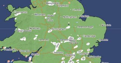 Met Office map shows exact time snow will fall near Greater Manchester today as warning issued - www.manchestereveningnews.co.uk - Britain - Manchester