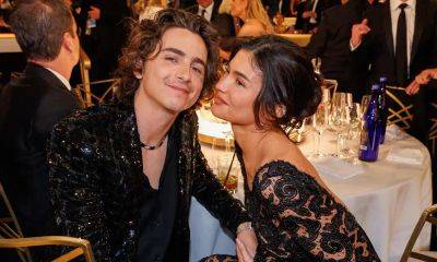 Kylie Jenner and Timothée Chalamet show major PDA at the 2024 Golden Globes - us.hola.com - Hollywood - Mexico - Beverly Hills