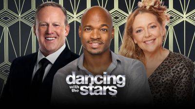 ‘Dancing With The Stars’ Producers On Why “Clickbait” Casting Like Sean Spicer, Adrian Peterson & Carole Baskin Has To Be Done - deadline.com - George - city Santos, county George