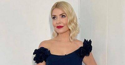 Dancing On Ice host Holly Willoughby stuns in navy gown after birthday celebrations - www.ok.co.uk