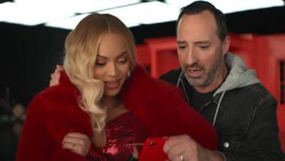 Tony Hale on Playing Beyoncé’s ‘Emasculated Sidekick’ in Verizon’s Super Bowl Commercial and Hiding the Role From His Daughter - variety.com