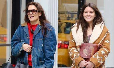 Suri Cruise and Katie Holmes step out looking almost identical - us.hola.com - New York - New York - county Holmes