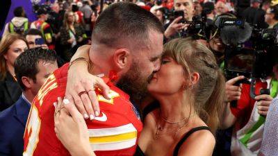 ‘Inside The NFL’ Reveals What Taylor Swift Told Travis Kelce As They Kissed Post-Super Bowl Win - deadline.com - Las Vegas - Japan - Tokyo - San Francisco - Kansas City